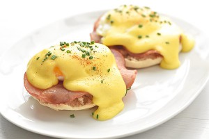 nước sốt bơ và trứng